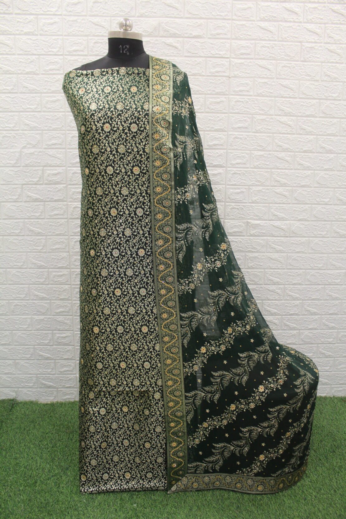 Kamkhuwab Gharara