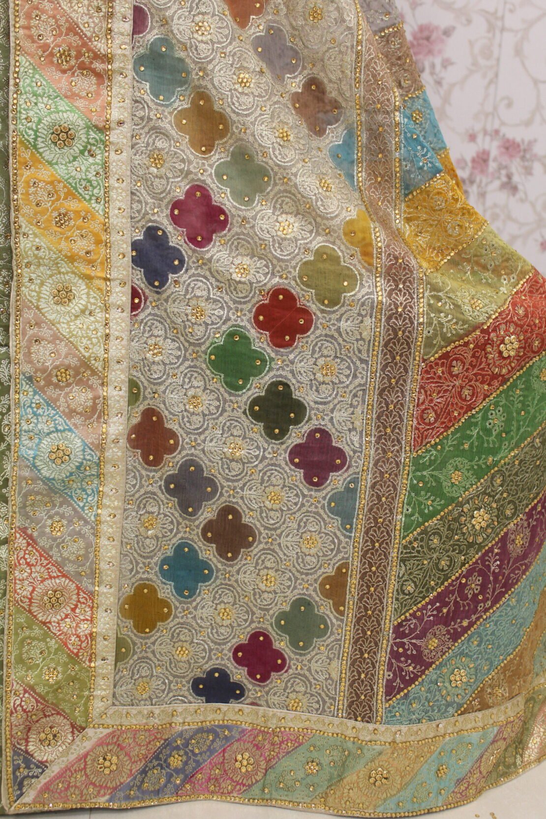 Kamkhuwab Gharara - Image 2