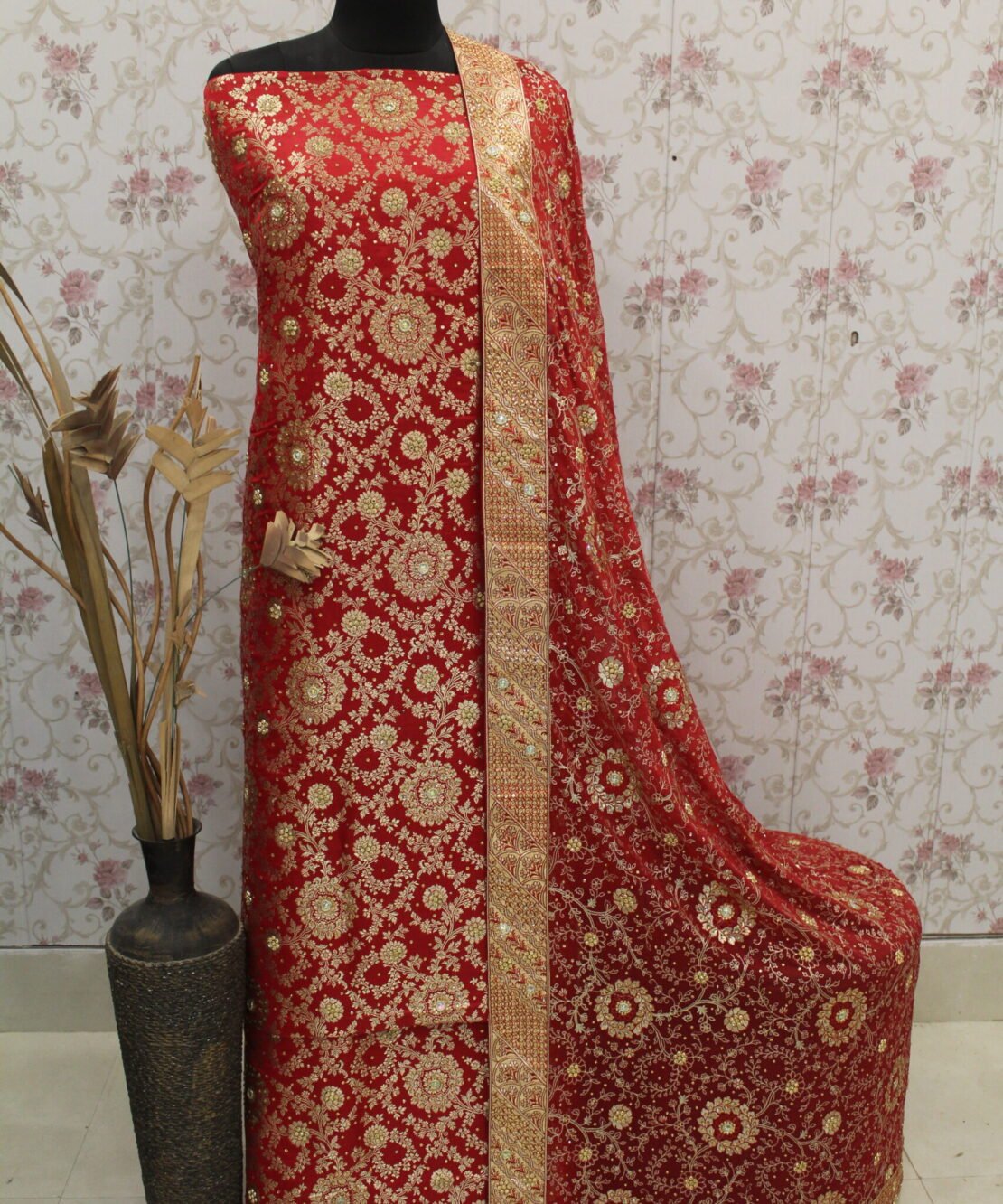 Kamkhuwab Gharara