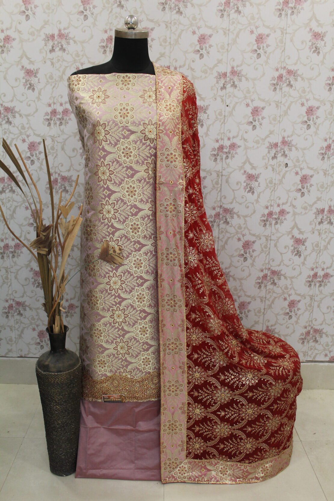 Kamkhuwab Shalwaar Suits