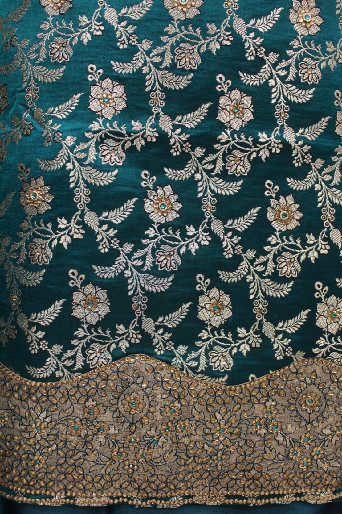 Kamkhuwab Shalwaar Suits - Image 2