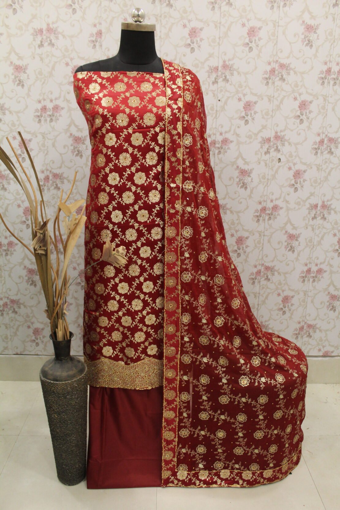 Kamkhuwab Shalwaar Suits