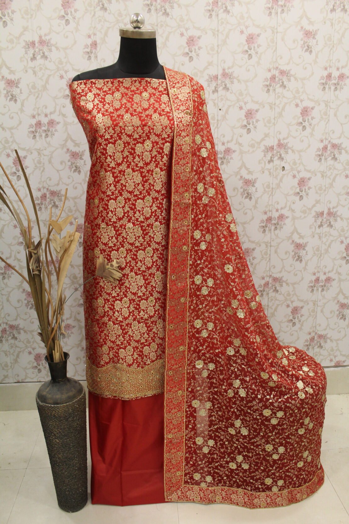Kamkhuwab Shalwaar Suits