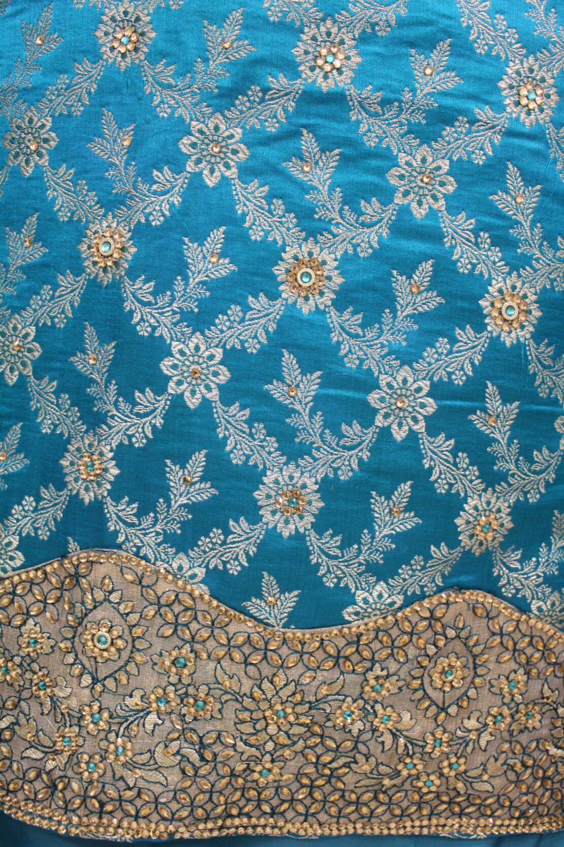 Kamkhuwab Shalwaar Suits - Image 2