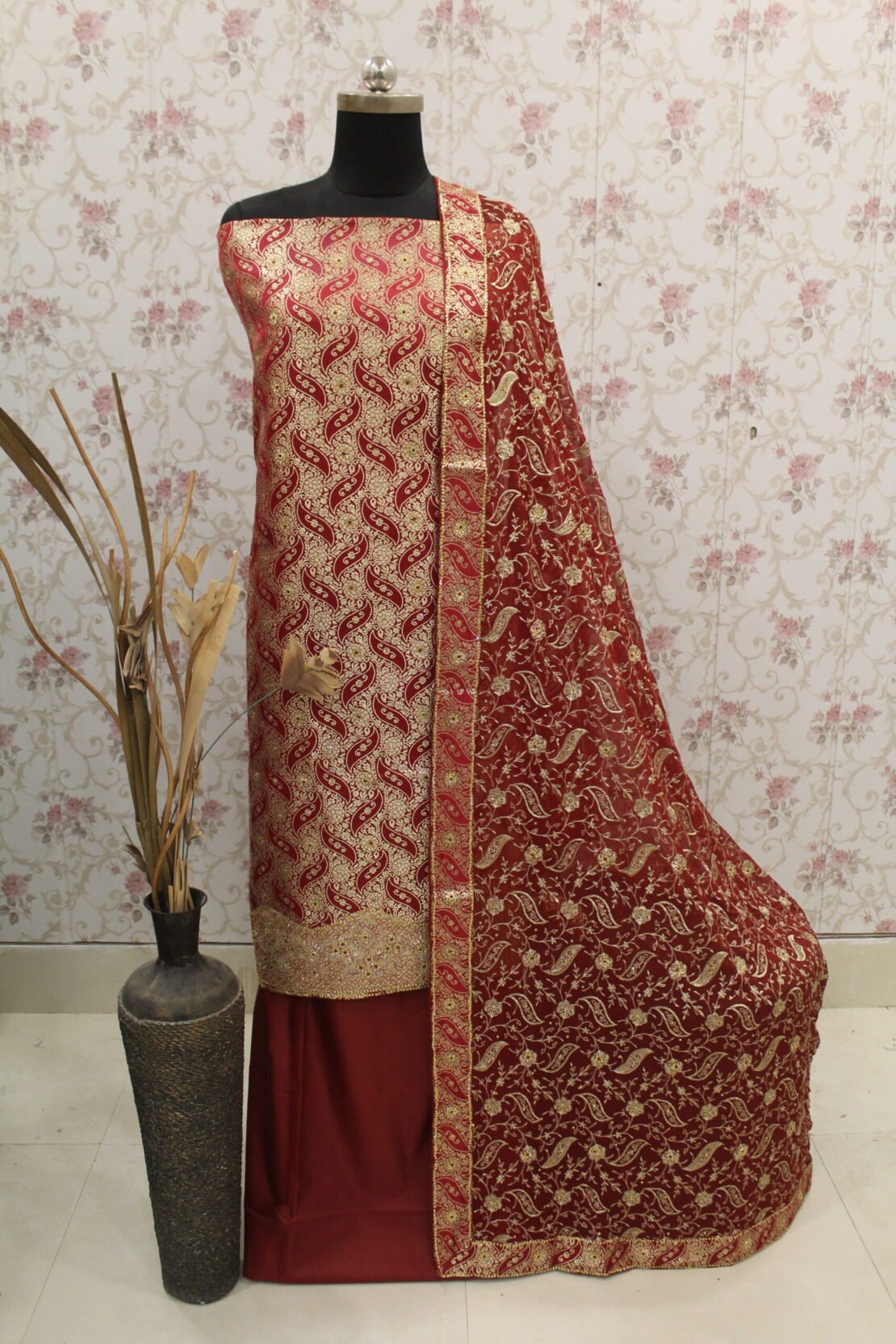 Kamkhuwab Shalwaar Suits