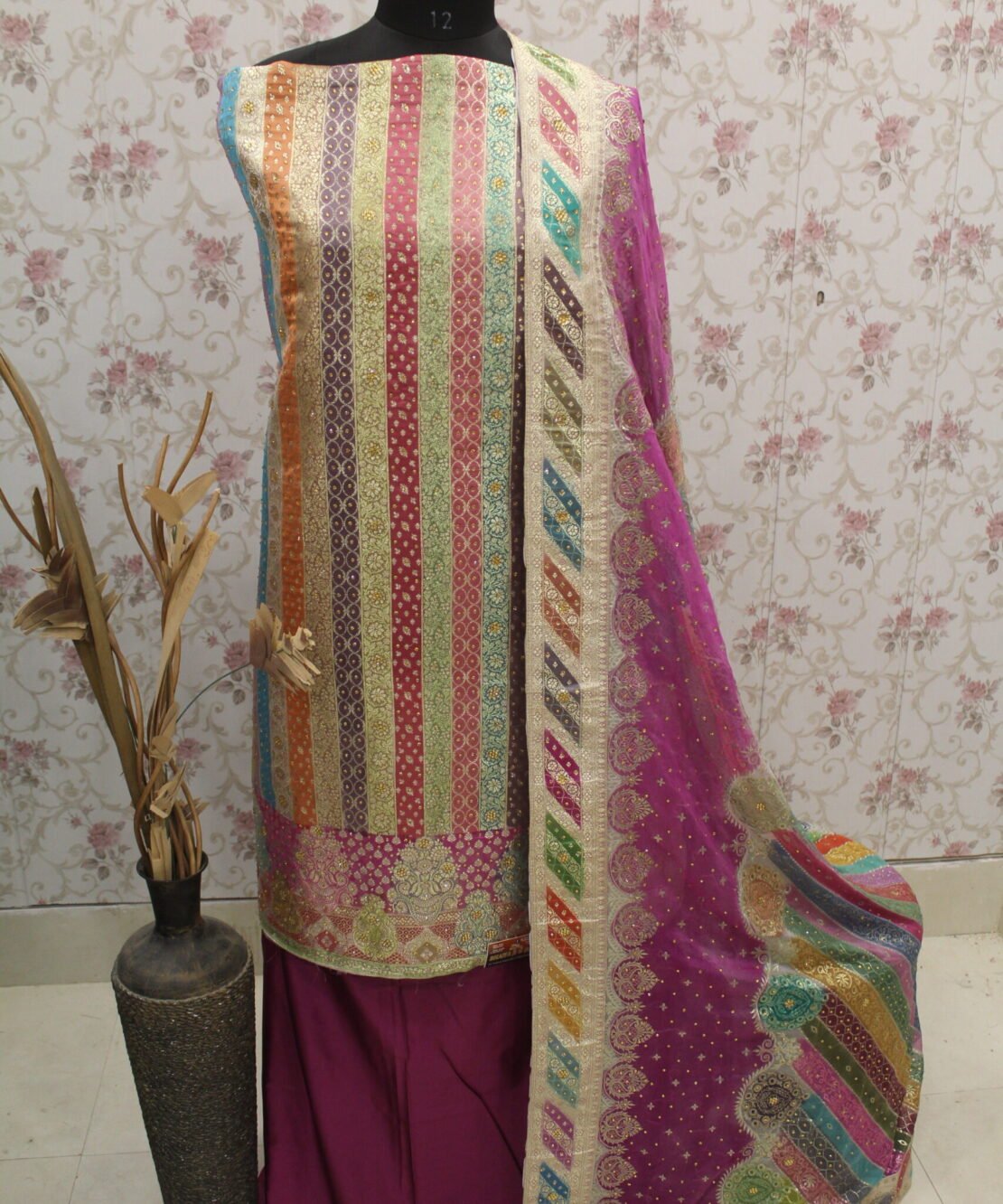 Kamkhuwab Shalwaar Suits