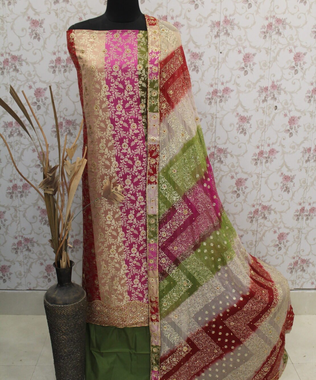 Kamkhuwab Shalwaar Suits