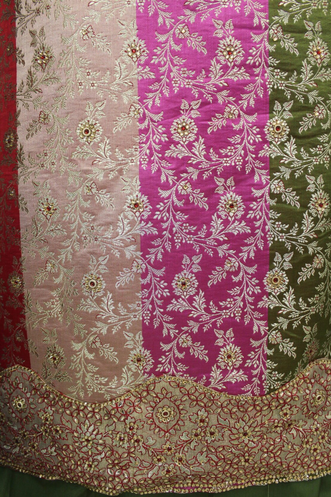 Kamkhuwab Shalwaar Suits - Image 2