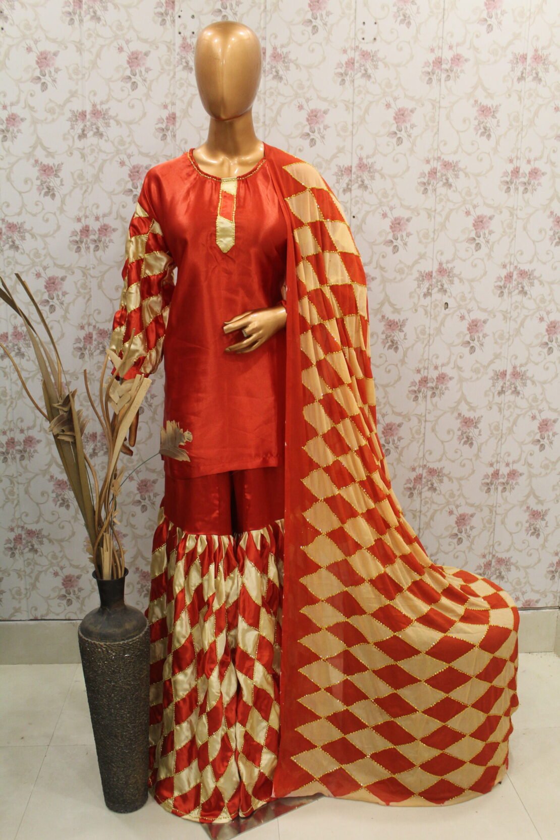 Chatapati Gharara