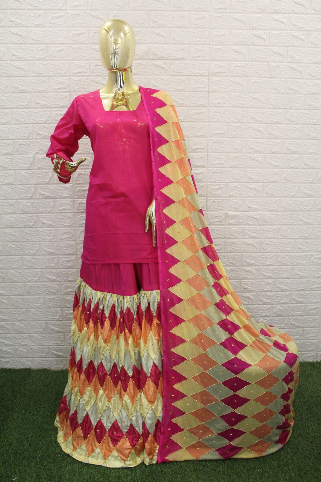 Chatapati Silk Gharara