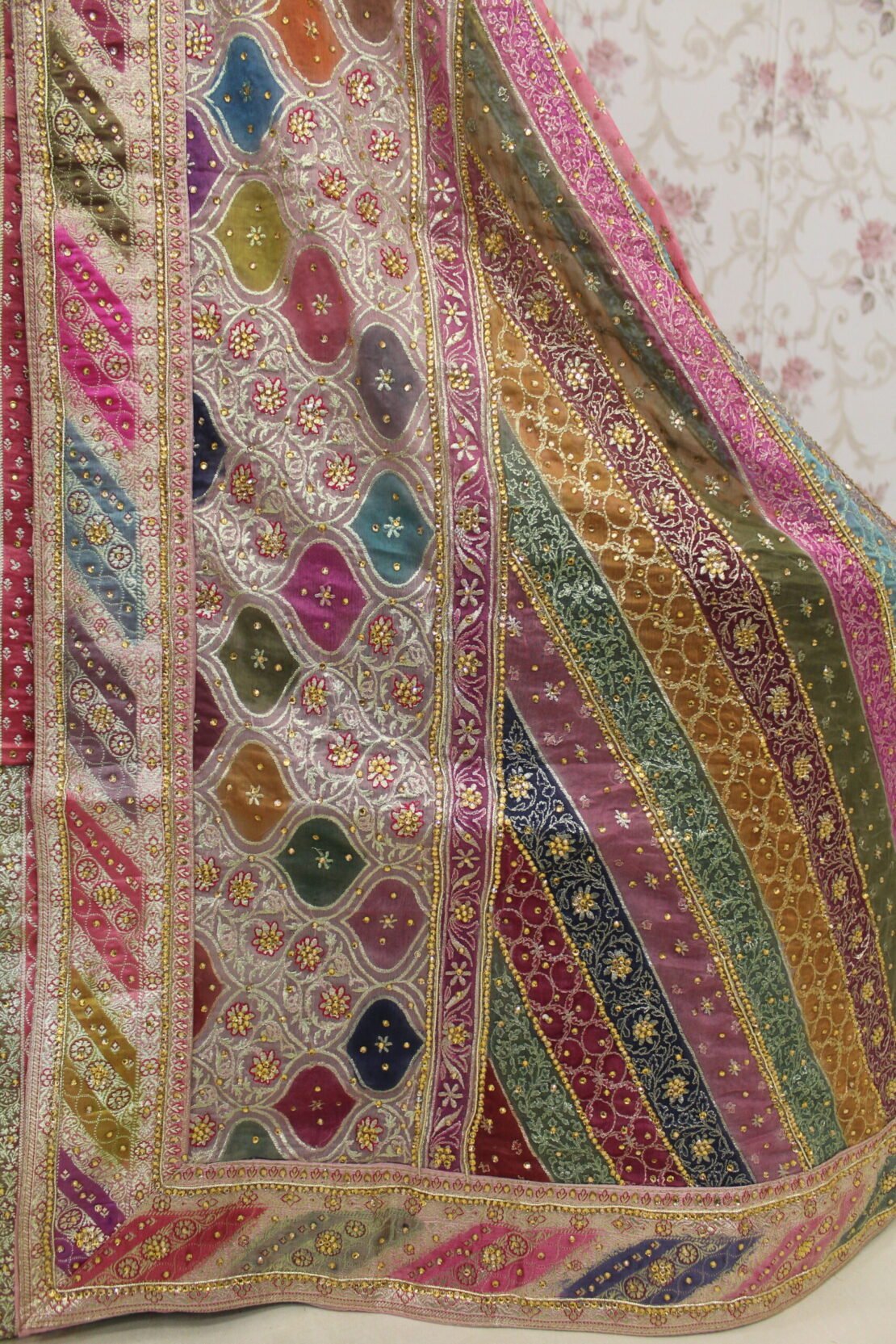 Kamkhuwab Gharara - Image 3